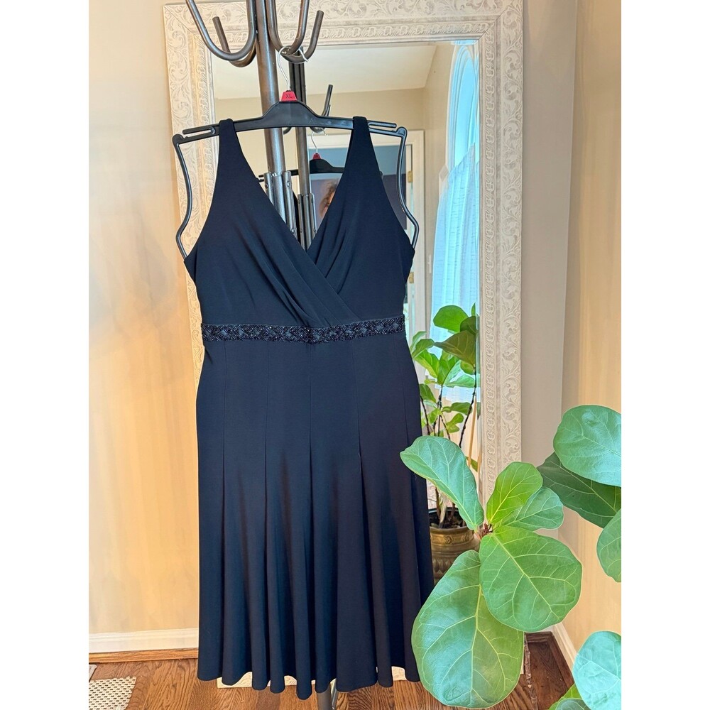 Flattering LBD Hourglass Pleated Midi Dress Size 14 American Living